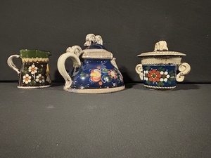 lot 4 image: Blue Floral Ceramic Teapot Set - Teapot, Lidded Jar & Daisy Mug