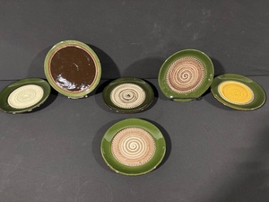 lot 11 image: 6x Green Ceramic Plates With Spiral Center - Set