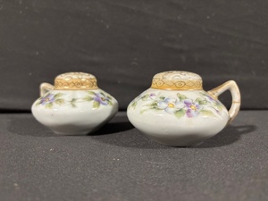 lot 33 image: Pair Floral Porcelain Salt & Pepper Shaker Set with Lidded Tops