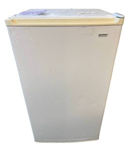 lot 87 image: Kenmore 564 Compact Household General-Use Refrigerator - Great Condition