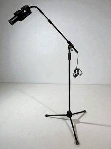 lot 27 image: MSRP $2000 Aseptico ALU-27 Direct-A-Beam Halogen Dental Operating Light&nbsp-bright, focused illumination for dental operatory &amp exam room use -a clear, well-defined beam ideal for procedures requiring accurate visibilityconsistent lighting.