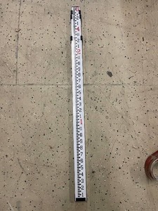 lot 31 image: Bosch Professional GR 8 C Telescopic Measuring Rod