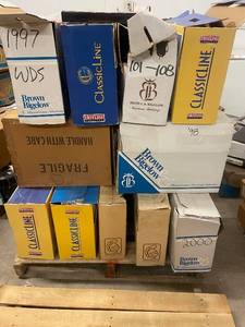 lot 75 image: Pallet of Vintage Advertising and Art Calendars Assorted Years