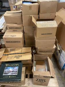 lot 77 image: Pallet of Vintage and Collectible Hardcover Books Assorted Titles
