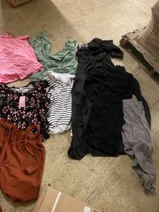 lot 78 image: Assorted Womens Clothing and Fashion Pieces, Mixed Styles and Sizes