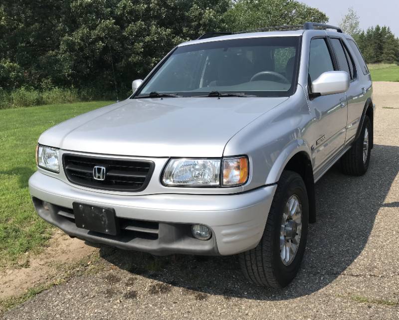 lot 3 image: 2001 Honda Passport EX 4X4