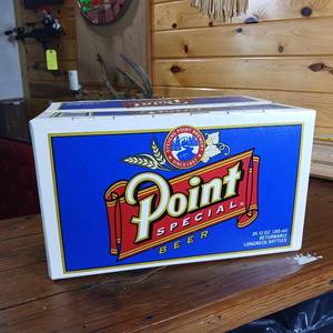 lot 11 image: Stevens point brewery 24 pack returnable caseno bottles, excellent condition