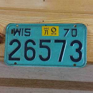 lot 48 image: 1970 Wisconsin 8 inch license plate with raised letters