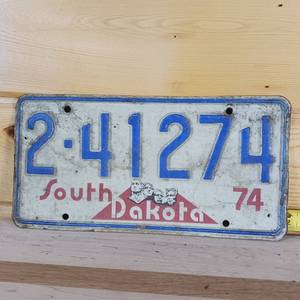 lot 68 image: 1974 South Dakota embosses full size License Plate