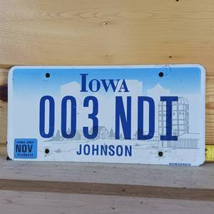 lot 73 image: Modern 2004 Iowa Plate Flat Full size (Johnson) in excellent condition