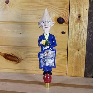 lot 84 image: Beer Tap Handle � St. Benedicts Winter Ale - Point Brewery all original packaging
