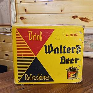 lot 149 image: Walters Beer 6 pack case with 3 x 32 oz bottles