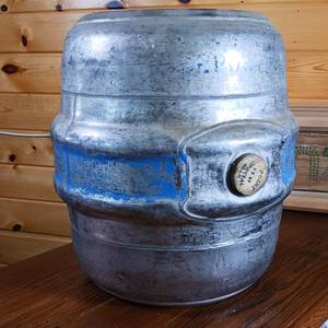 lot 167 image: Cork Bunged Pony Keg � Stevens Point Brewery � Vintage