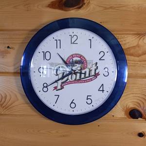 lot 197 image: Point Clock � So you know what time of day you crack your first beer, or when it gets to be Beer-thirty.