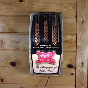 lot 201 image: Working Miller Lighted Beer Sign Flavorful Distinctive and Sparkling � the Champagne of bottled beer