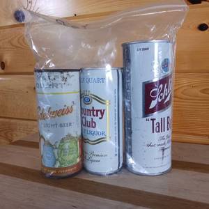 lot 223 image: Schlitz Tall Boy  Edelweiss  Country Club Malt Liquor