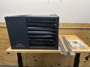 lot 26 image: Mr. Heater 80,000 BTU Garage Heater