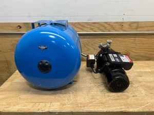 lot 71 image: Superior Pump 34 HP Pump