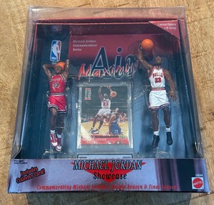 lot 81 image: Michael Jordan Air Maximum Showcase Two Figure Basketball Set