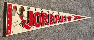 lot 84 image: Michael Jordan Vintage Basketball Pennant