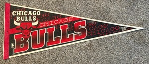 lot 85 image: Chicago Bulls Basketball Pennant