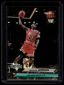 lot 61A image: Michael Jrodan 1992-93 Fleer Ultra NBA Jam Session Dunk Rank Tom 20 Jammer #216 Basketball Card