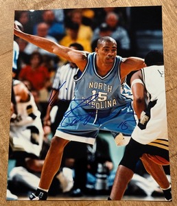 lot 87A image: Vince Carter Signed 8x10 Photo 1998 Press Pass COA Basketball