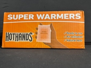 lot 11 image: Hot Hands Super Warmers 40-Count