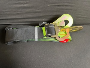 lot 13 image: Heavy-Duty Tie-Down Strap Kit 3,333 lbs WLL with 4 Hooks