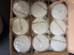 lot 50 image: 36x Floating Candles - White