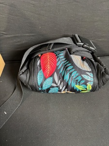 lot 61 image: Bethbear Infant Carrier Newborn Baby Harness - Black Leaf-1