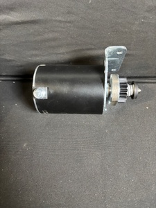 lot 86 image: 5742N Starter Motor With Mounting Bracket And Drive Gear