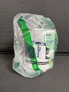 lot 108 image: Minwax PolyShades Black 1 qt - Semi-Gloss StainPoly Interior