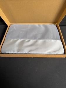 lot 135 image: Grey Multi-Pocket Travel Organizer Bag