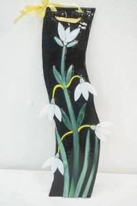 lot 61 image: Art Glass Flowers On Black Glass