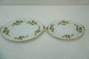 lot 67 image: Vintage Narumi China Platters