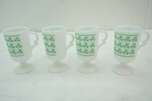 lot 77 image: Vintage milk Glass Irish coffee mugs(4)