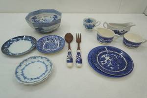 lot 85 image: Vintage Allertons plates, Aldine plates, Sugar cream dish, gravy boat by Olde Allen, Arcadian Chariots bowl