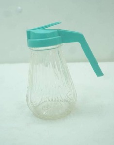 lot 230 image: Vintage Federal Tool Corp. Ribbed Glass Syrup Dispenser wturquoise plastic lid