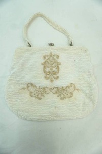 lot 255 image: Vintage Hand-Beaded Purse