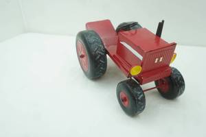 lot 257 image: Decorative Metal Tractor