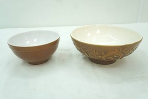 lot 294 image: Vintage Haeger #102 Footed Bowl or Planter wa Raised Scroll and Leaf Pattern