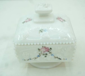 lot 298 image: Vintage Westmoreland Milk Glass Covered Candy Dish in the Roses and Bows Pattern