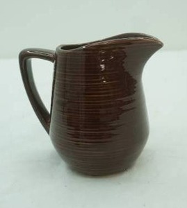 lot 321 image: Vintage Mccoy  cream Pitcher ,5
