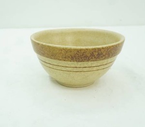 lot 327 image: Pottery Craft  stoneware Bowl ,6 x3