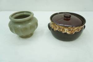 lot 375 image: Vintage Haeger Pottery Vase Kathy Kale Brown Drip Glaze Bean Pot