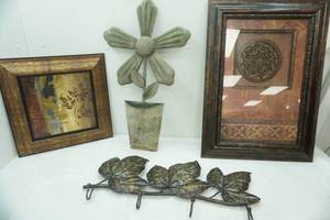 lot 418 image: Modern Abstract & Mixed Media Home Decor. Wall Hangings.