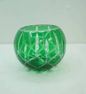 lot 478 image: Gorham Lady Anne Emerald Green cut-to-clear crystal rose bowl