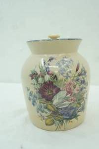 lot 483 image: Home & Garden Party Crock Jar