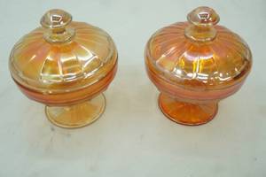 lot 568 image: Pair of Vintage Fenton Grecian Gold Carnival Iridescent Candy Dishes wLids